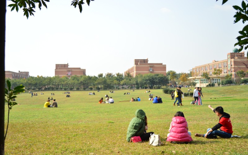 西南财经大学天府学院_校园风光_学校景色