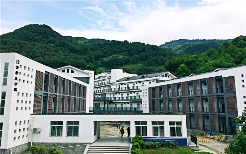 重庆城市科技学院_校园风光_学校景色