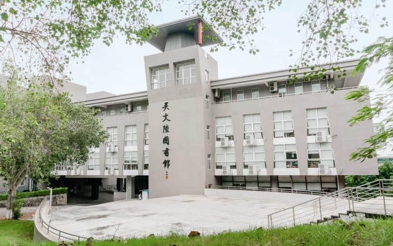 电子科技大学中山学院_校园风光_学校景色