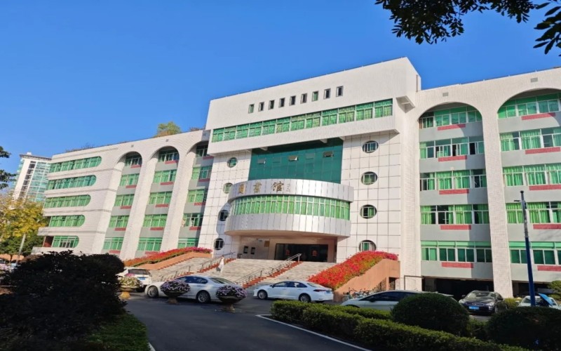 华南师范大学_校园风光_学校景色