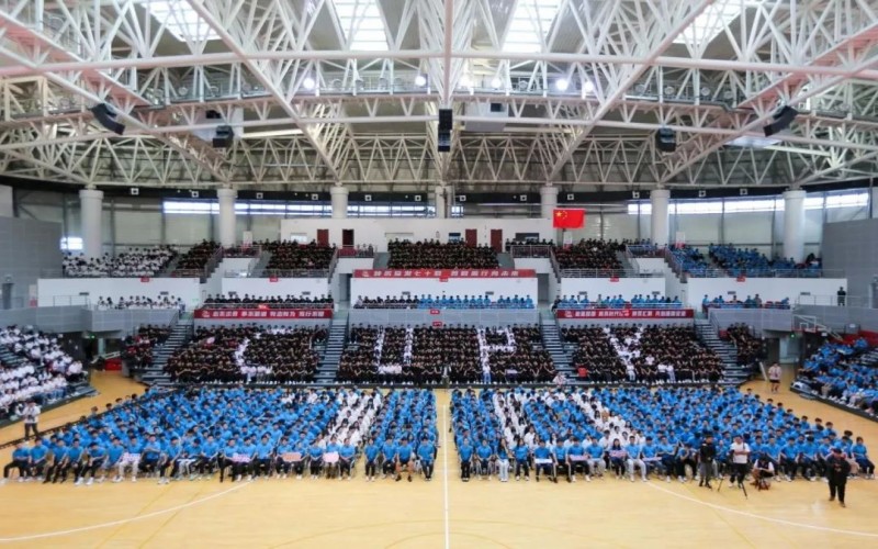 中国石油大学（北京）克拉玛依校区_校园风光_学校景色