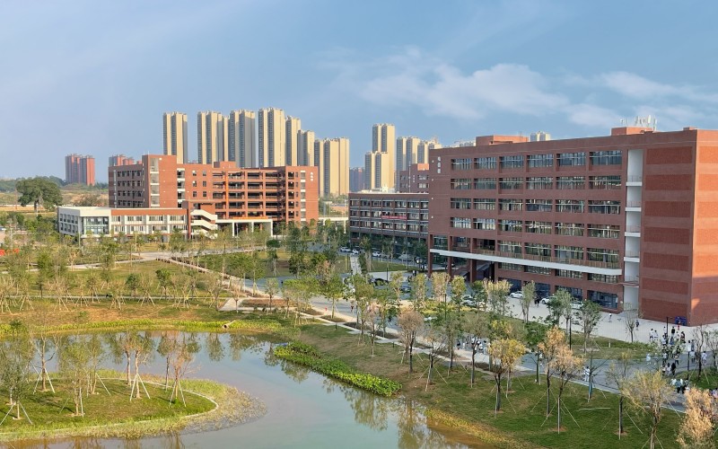 广州铁路职业技术学院_校园风光_学校景色