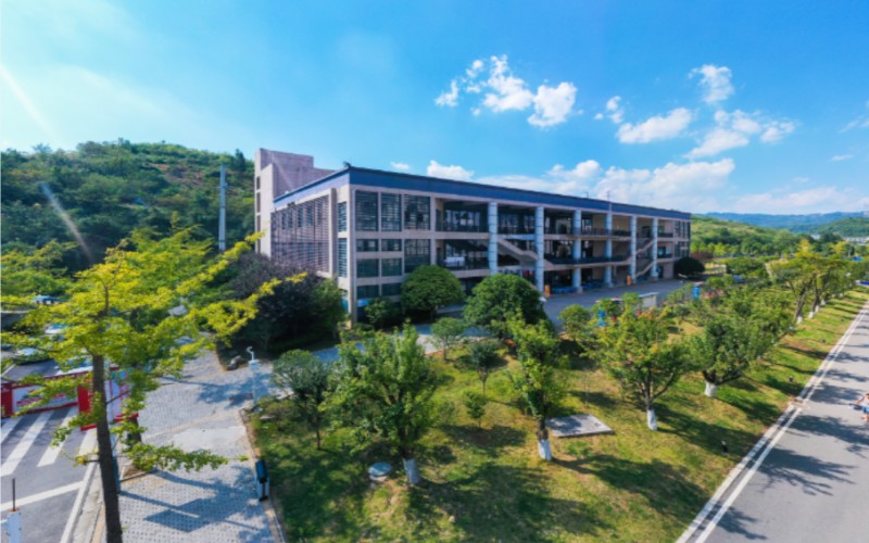 贵州商学院_校园风光_学校景色