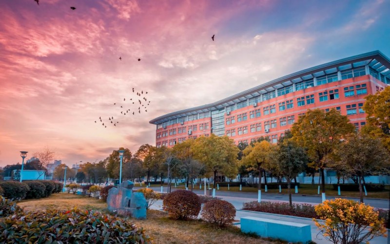 南阳师范学院_校园风光_学校景色