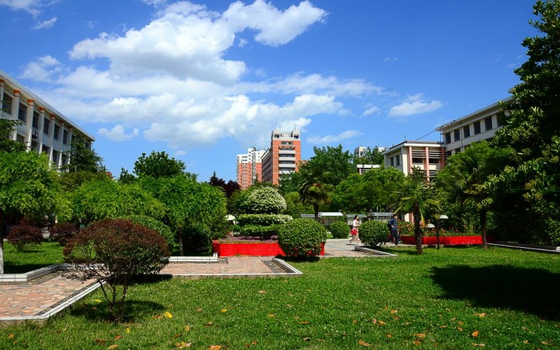 南阳师范学院_校园风光_学校景色