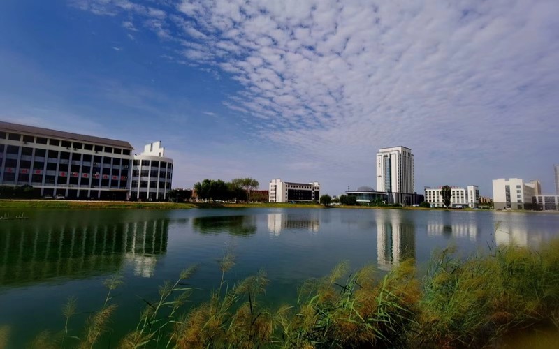 菏泽职业学院_校园风光_学校景色