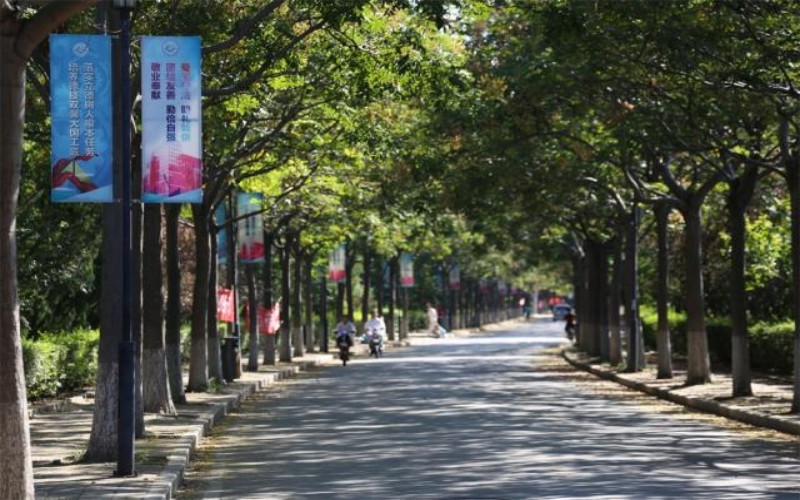 山东劳动职业技术学院_校园风光_学校景色