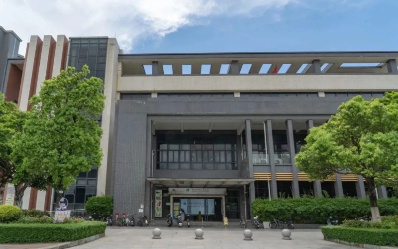 广东技术师范大学_校园风光_学校景色