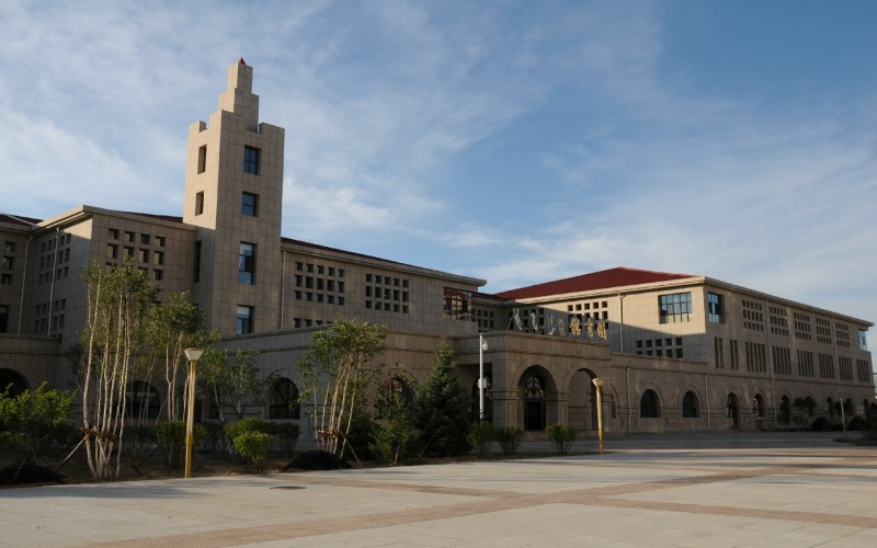 锡林郭勒职业学院_校园风光_学校景色