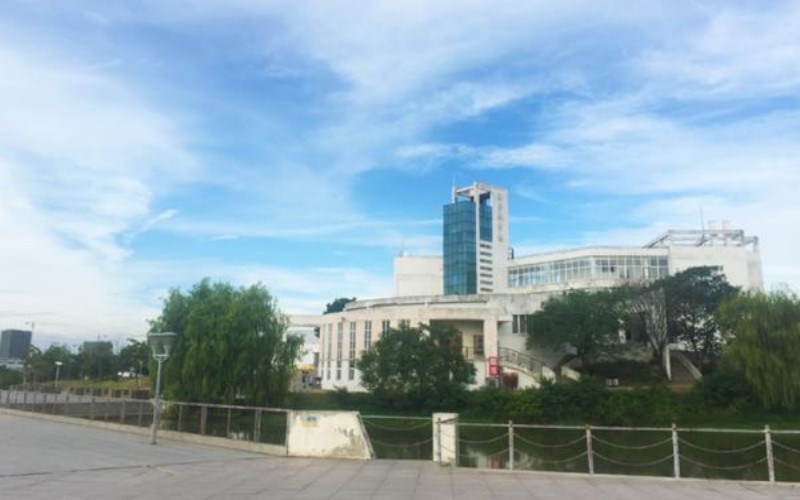 武汉工程职业技术学院_校园风光_学校景色