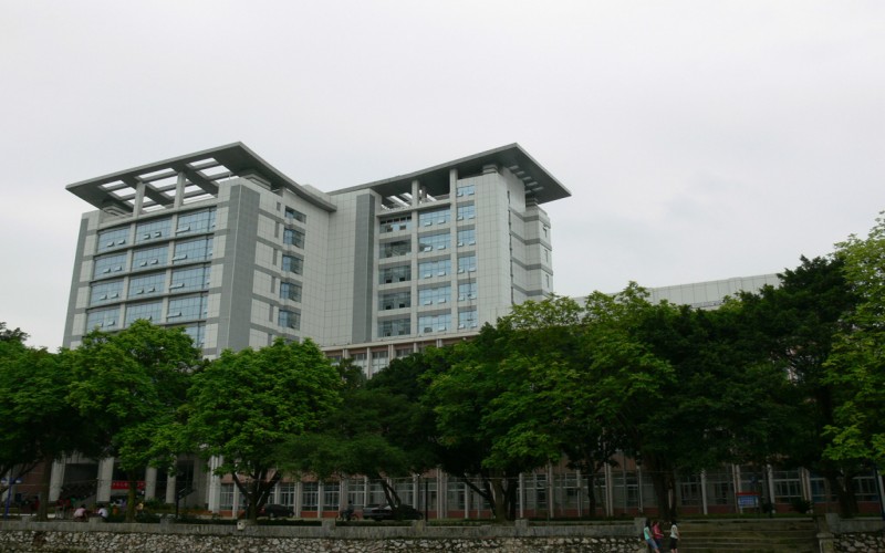 广西医科大学_校园风光_学校景色