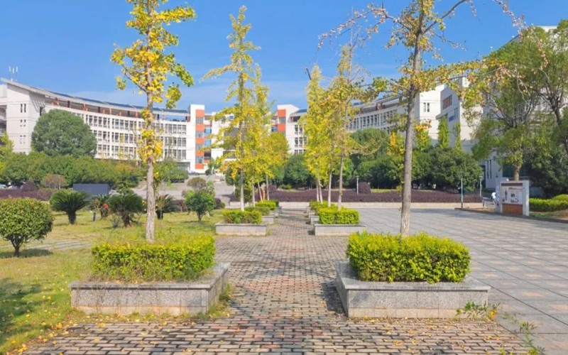 湖南高速铁路职业技术学院_校园风光_学校景色