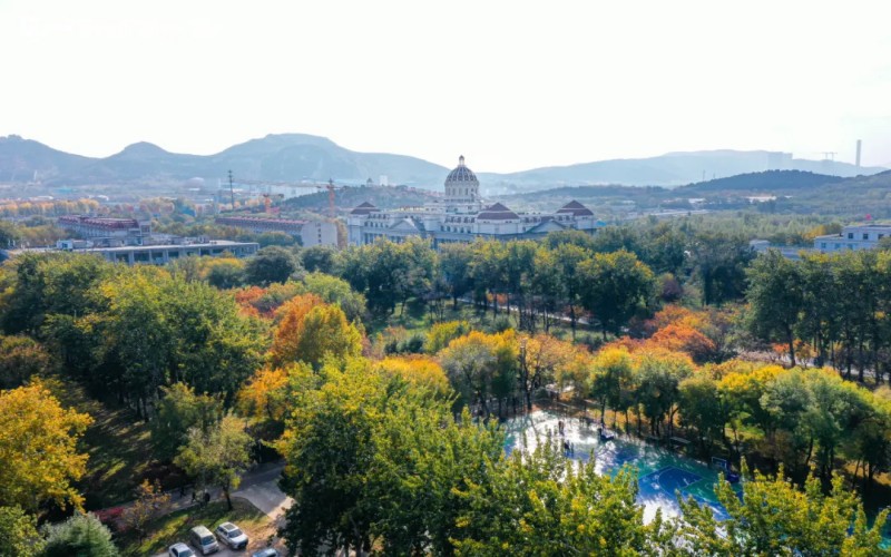 山东圣翰财贸职业学院_校园风光_学校景色