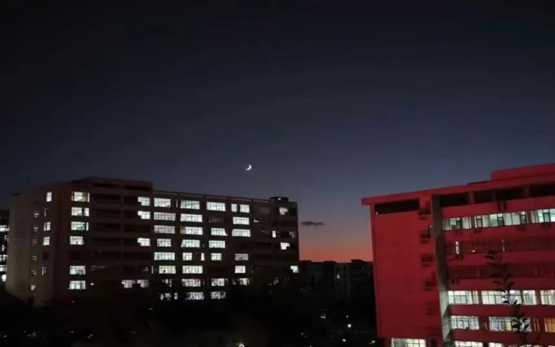 青岛恒星科技学院_校园风光_学校景色