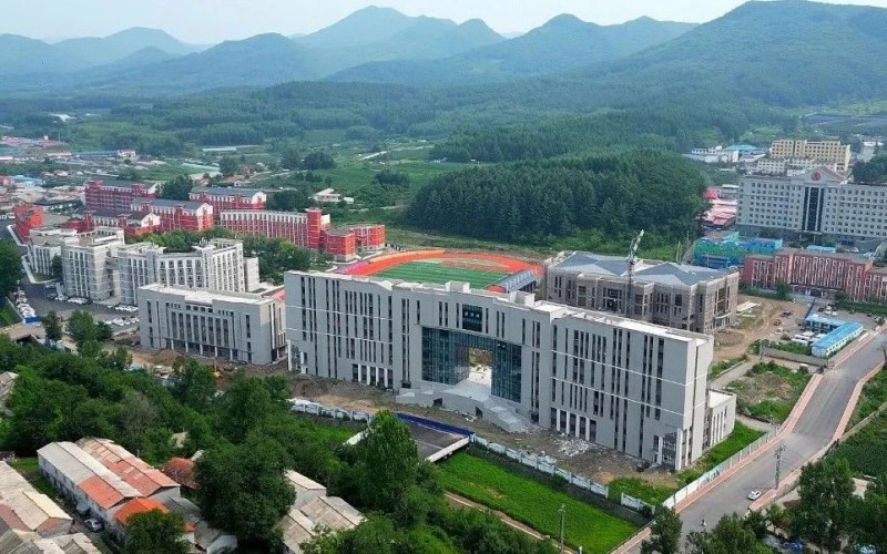 通化医药健康职业学院_校园风光_学校景色