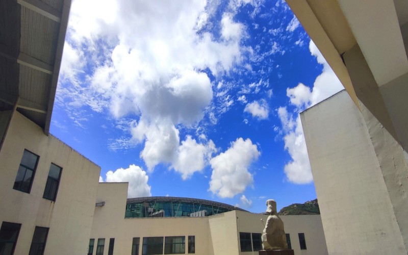 青岛黄海学院_校园风光_学校景色