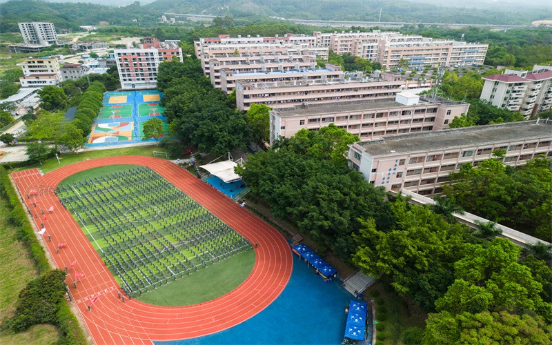 广州康大职业技术学院_校园风光_学校景色