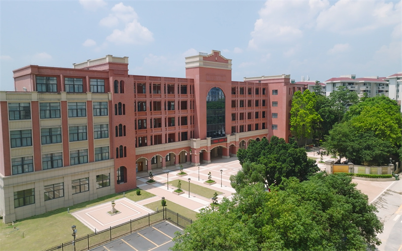 广州康大职业技术学院_校园风光_学校景色