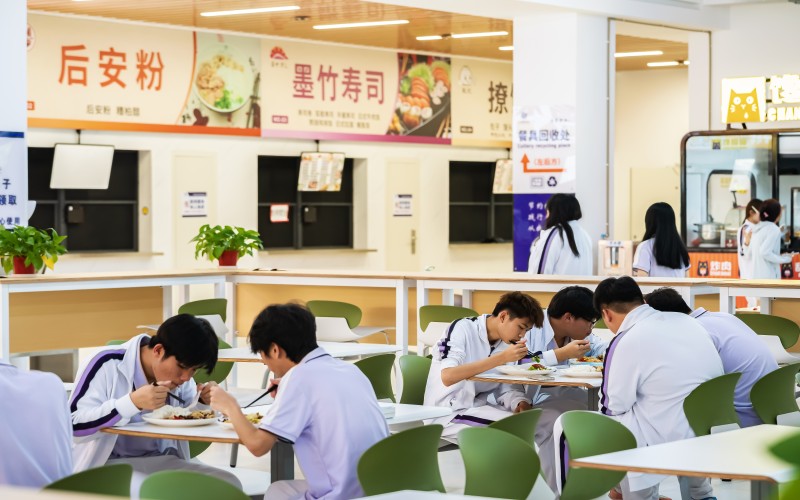 三亚护理职业学院_校园风光_学校景色