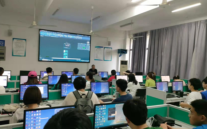 文华学院_校园风光_学校景色