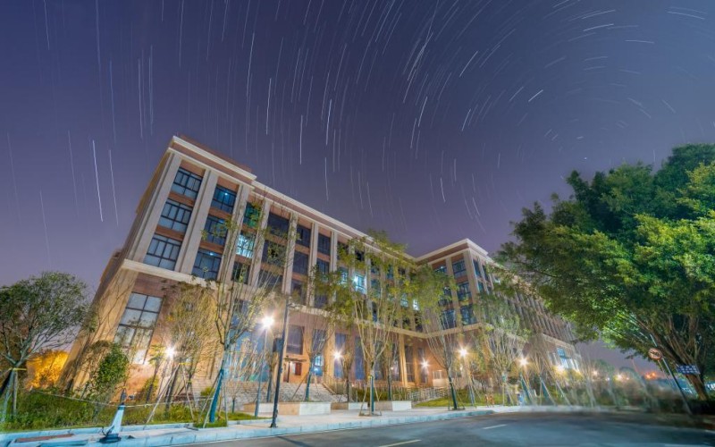 重庆电子工程职业学院_校园风光_学校景色