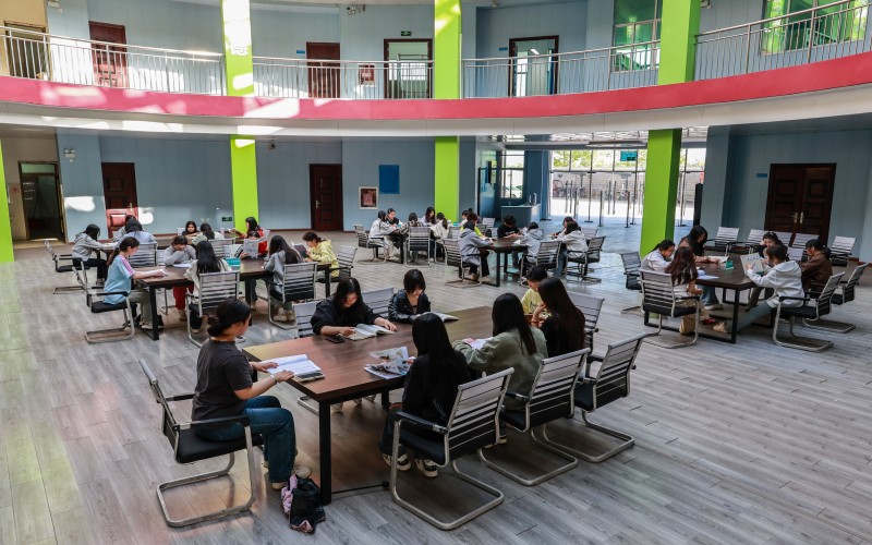 鹰潭卫生职业学院_校园风光_学校景色