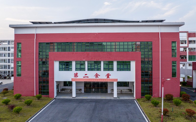鹰潭卫生职业学院_校园风光_学校景色