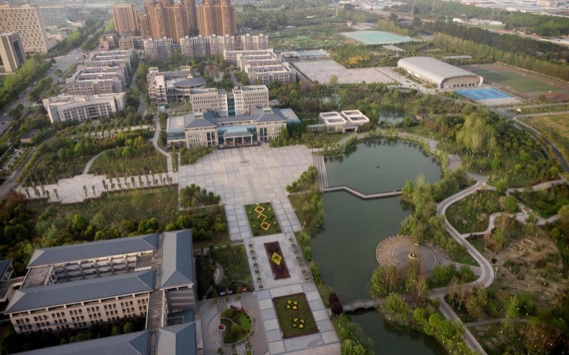 成都医学院_校园风光_学校景色