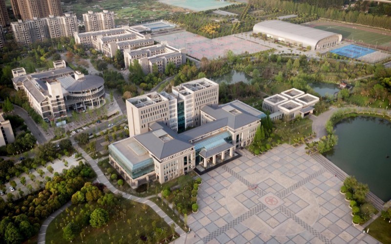 成都医学院_校园风光_学校景色