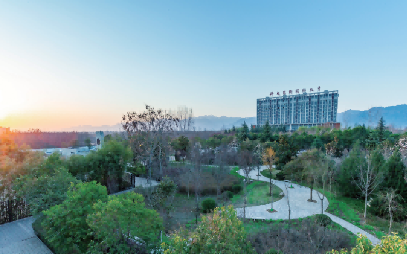 西安科技大学高新学院_校园风光_学校景色