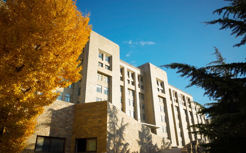 大连工业大学_校园风光_学校景色