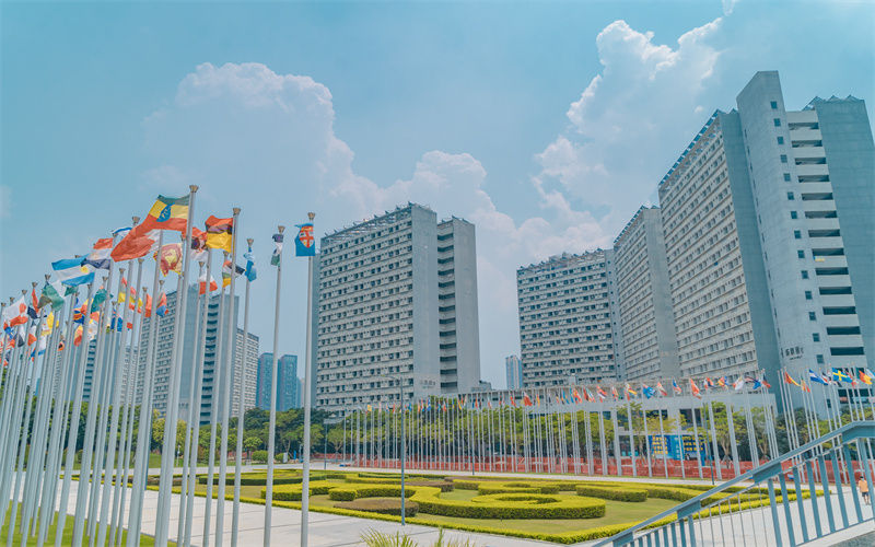 深圳信息职业技术学院_校园风光_学校景色