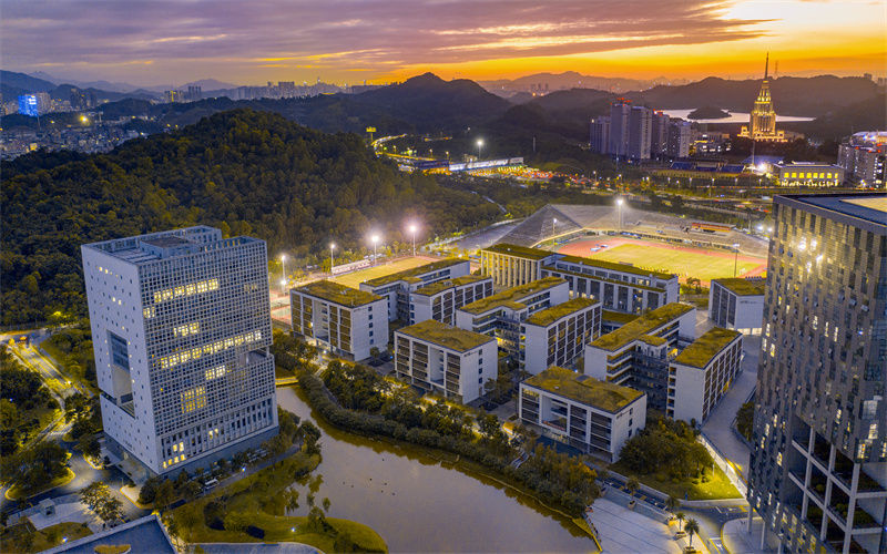 深圳信息职业技术学院_校园风光_学校景色
