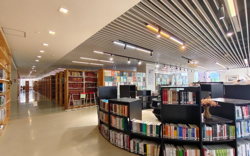 昆明理工大学_校园风光_学校景色