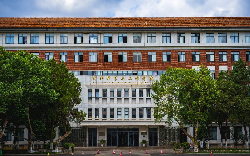 昆明理工大学_校园风光_学校景色
