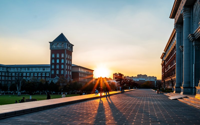昆明理工大学_校园风光_学校景色