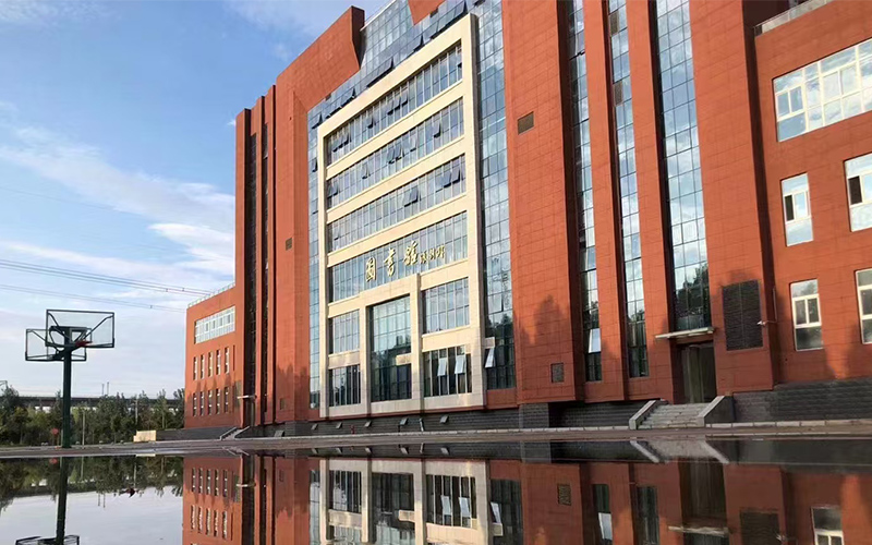 郑州信息工程职业学院_校园风光_学校景色