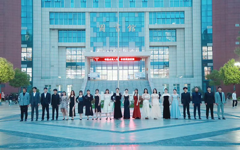 郑州信息工程职业学院_校园风光_学校景色