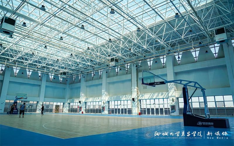聊城大学东昌学院_校园风光_学校景色