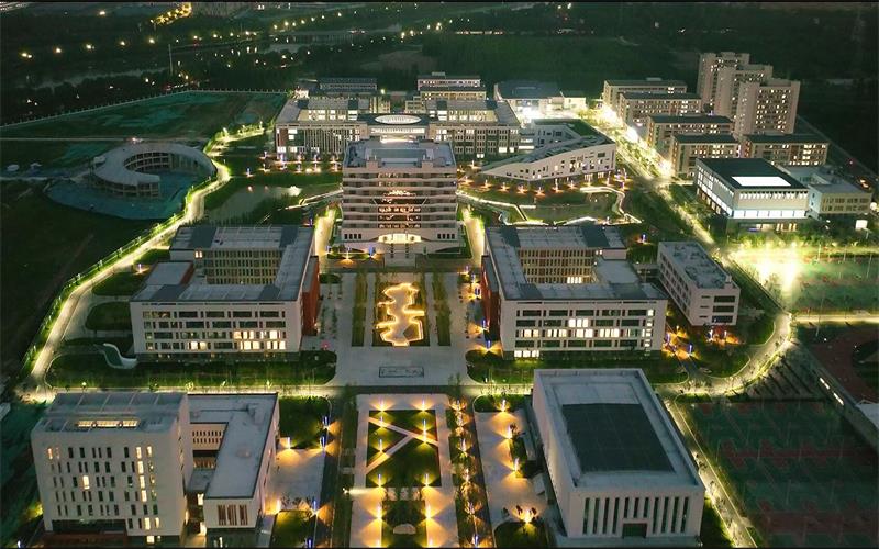 聊城大学东昌学院_校园风光_学校景色