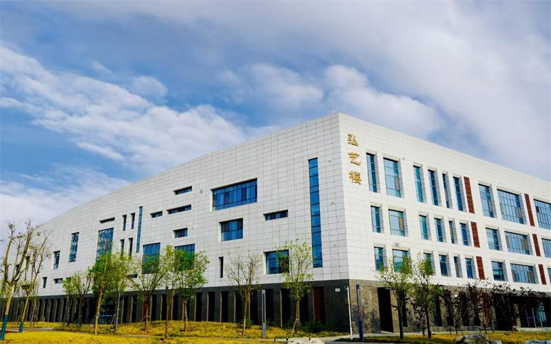 聊城大学东昌学院_校园风光_学校景色