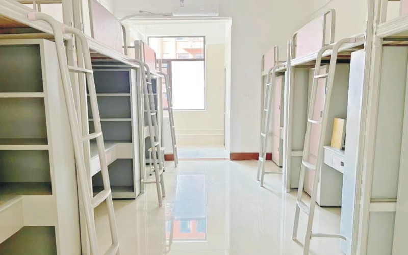 郑州黄河护理职业学院_校园风光_学校景色
