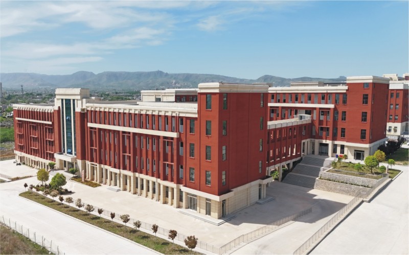 郑州黄河护理职业学院_校园风光_学校景色