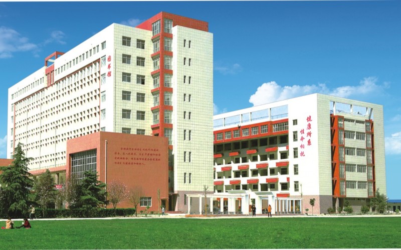 郑州黄河护理职业学院_校园风光_学校景色