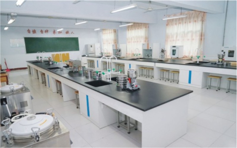 郑州黄河护理职业学院_校园风光_学校景色