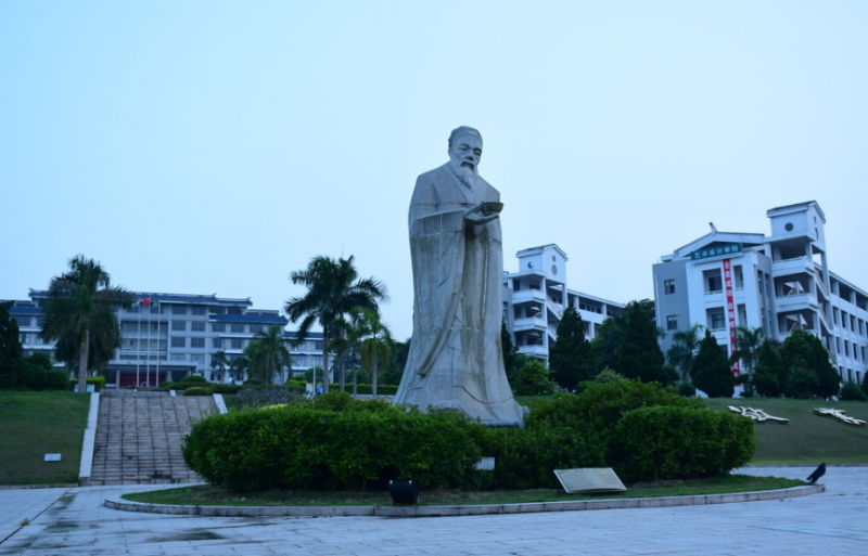 漳州科技职业学院_主图