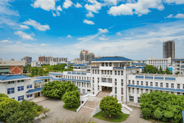 四川交通职业技术学院_主图