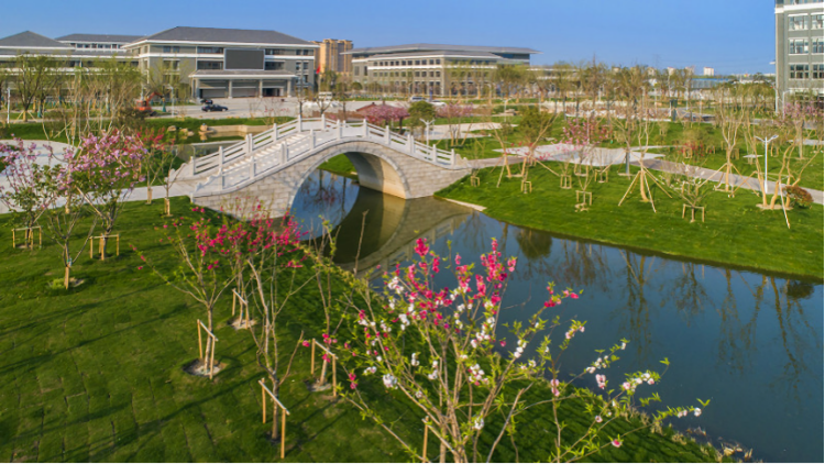 江苏旅游职业学院_主图