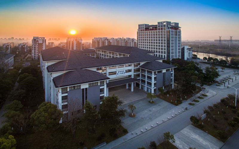 南京邮电大学通达学院_主图