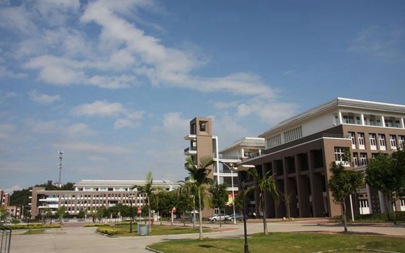 福建师范大学协和学院_主图